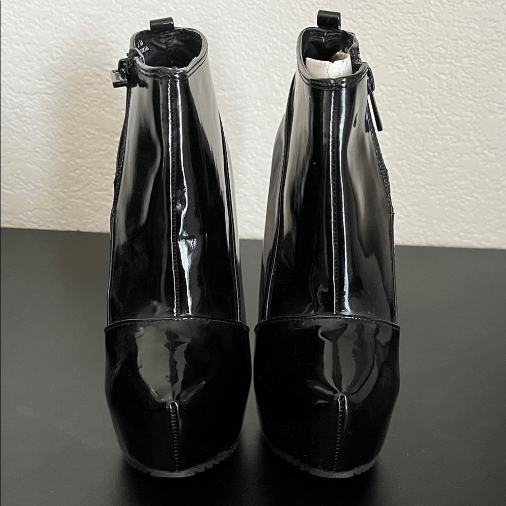 Dollhouse Shiny Black Ankle Booties